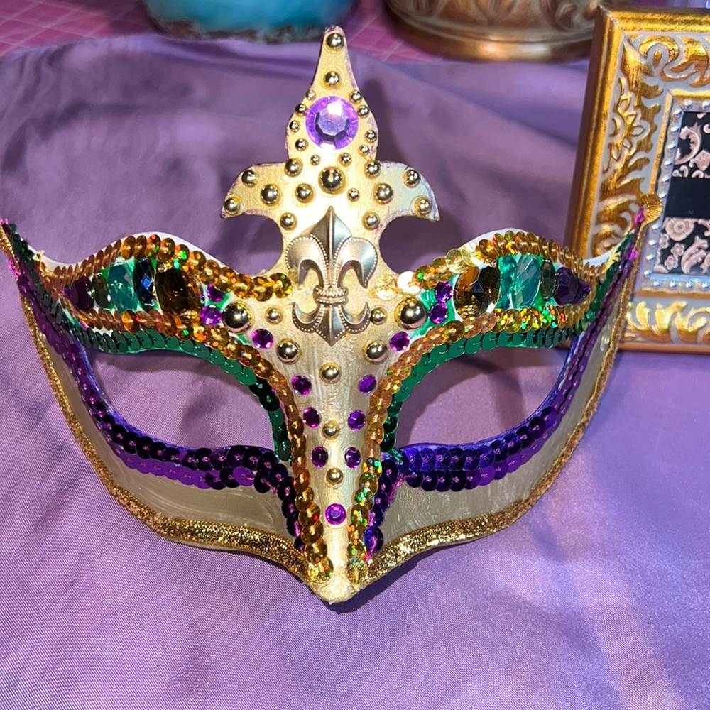 Mardi Gras Mask